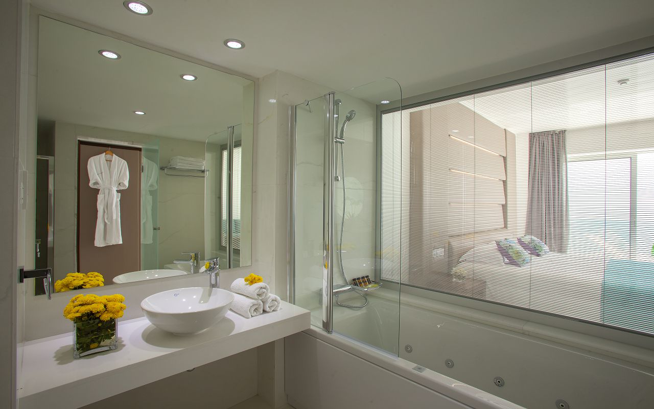 Suite Front Sea View 60 Sqm 3
