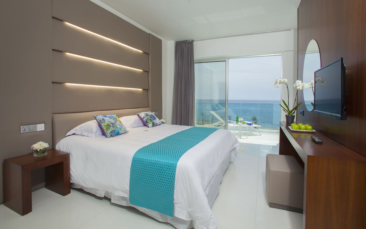 Suite Front Sea View 60 Sqm 1