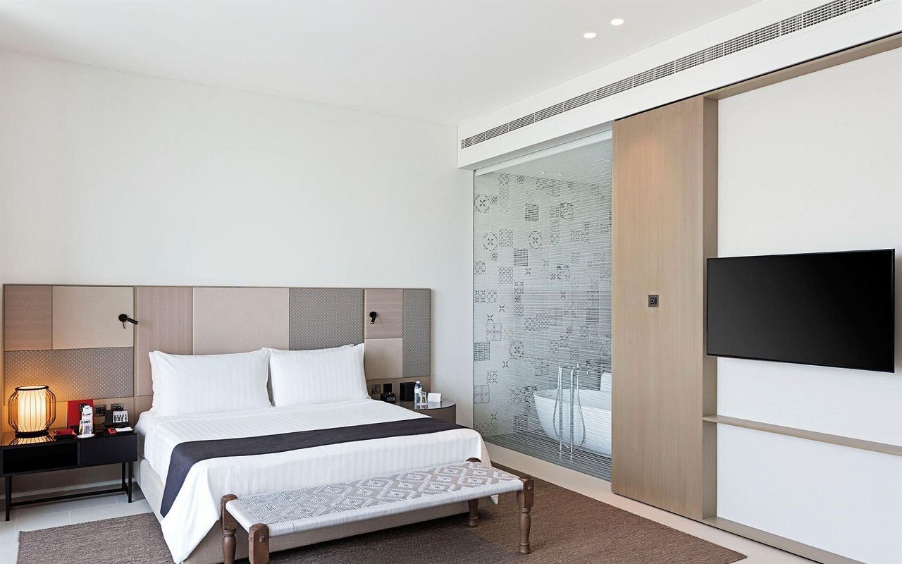 Deluxe Suite with Private Garden 1