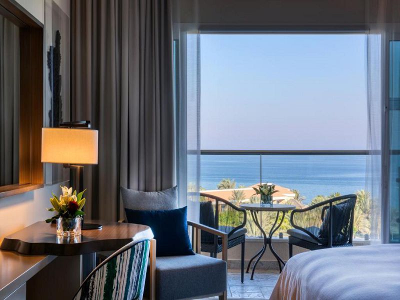 1 Bedroom Suite Ocean View with Balcony 4