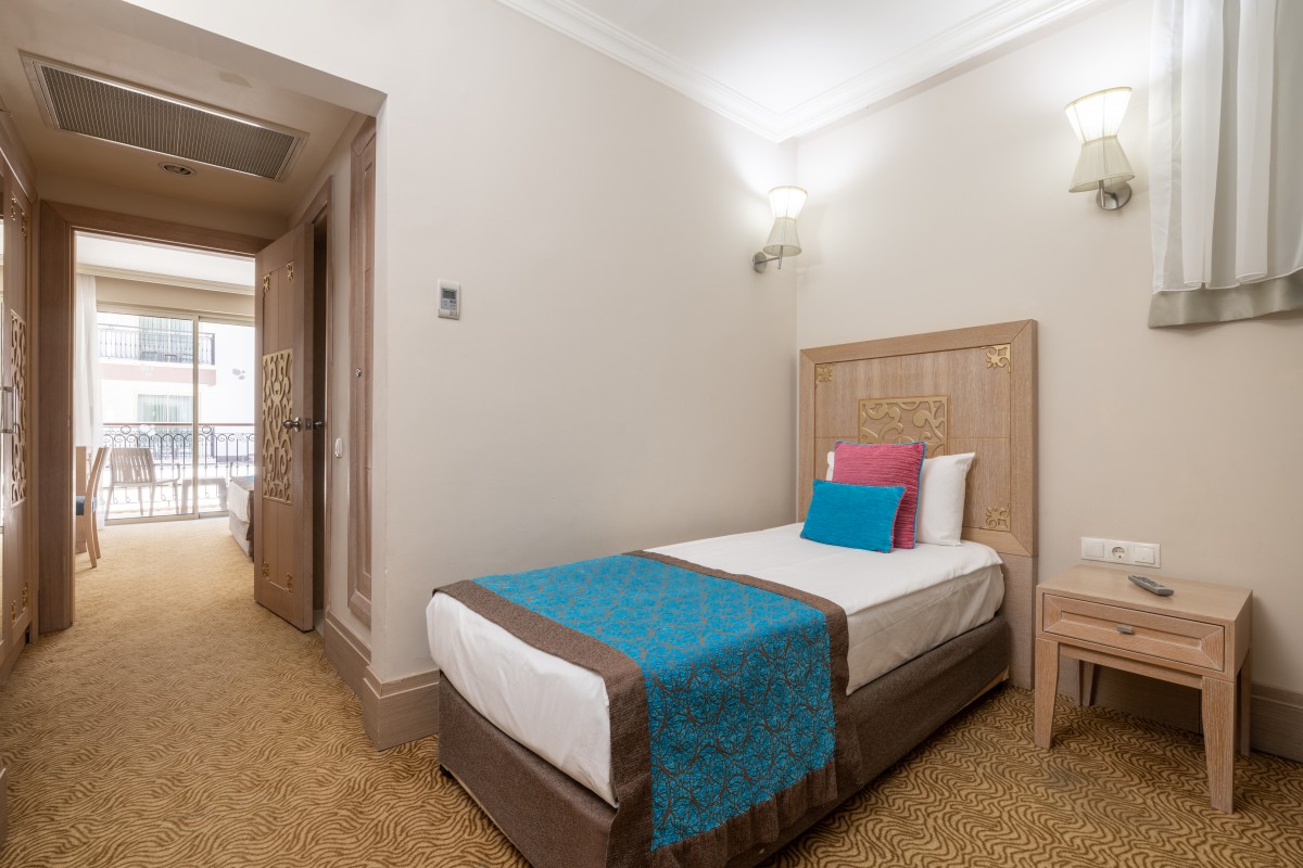 Family Room Land View With Bunkbed 3
