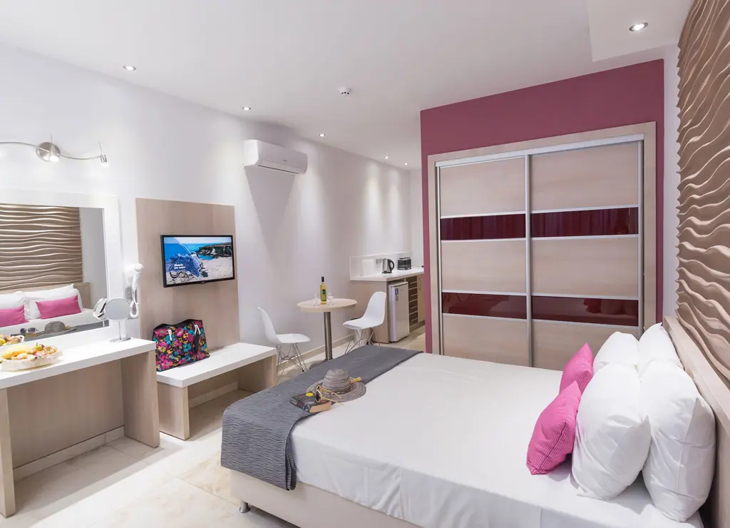 Luxury Room - Long Balcony 1