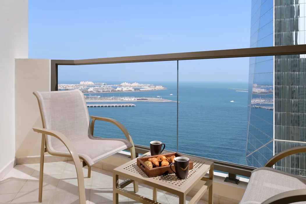Executive Suite Partial Sea View with Balcony 3