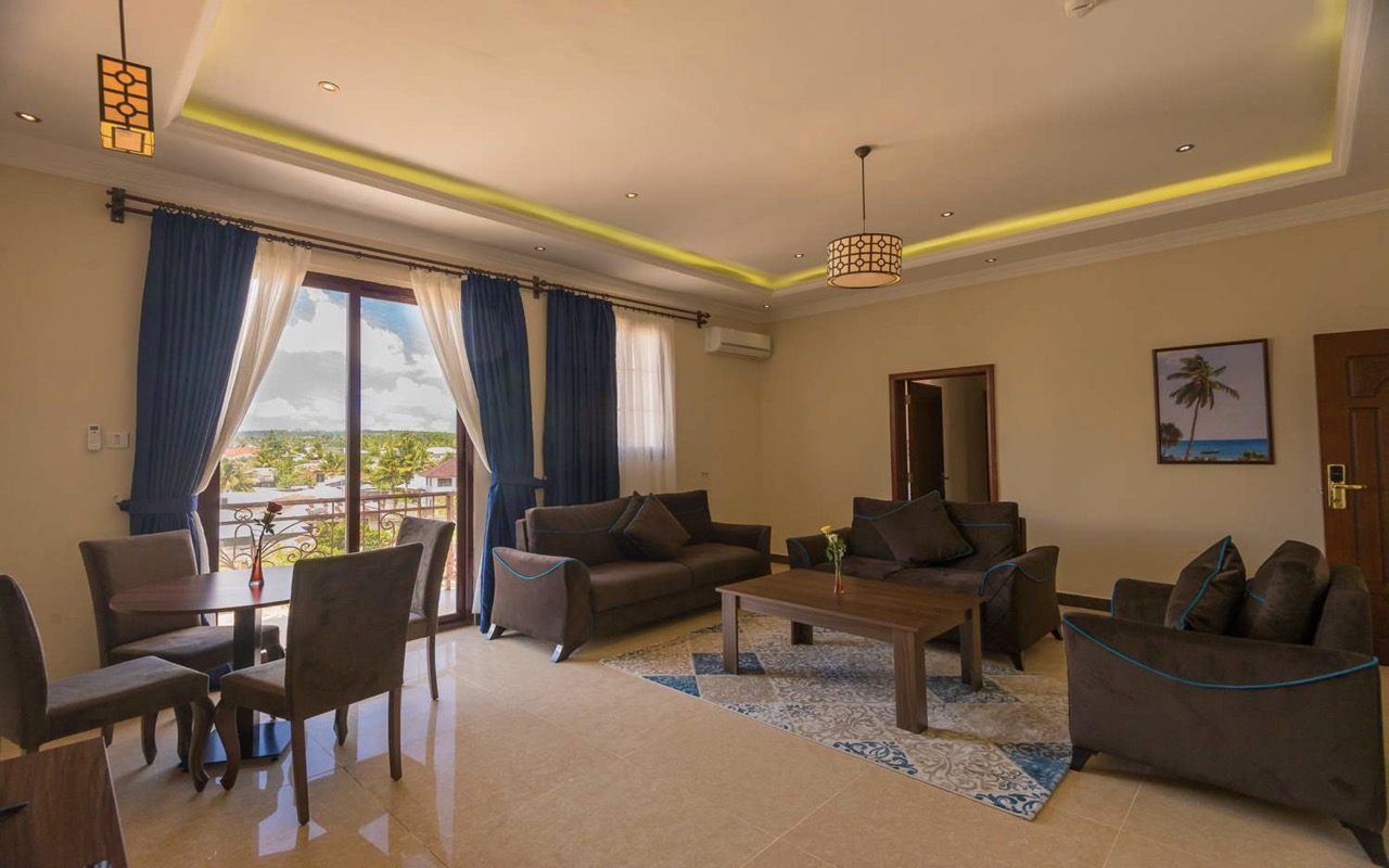 Senior Suite City View 1