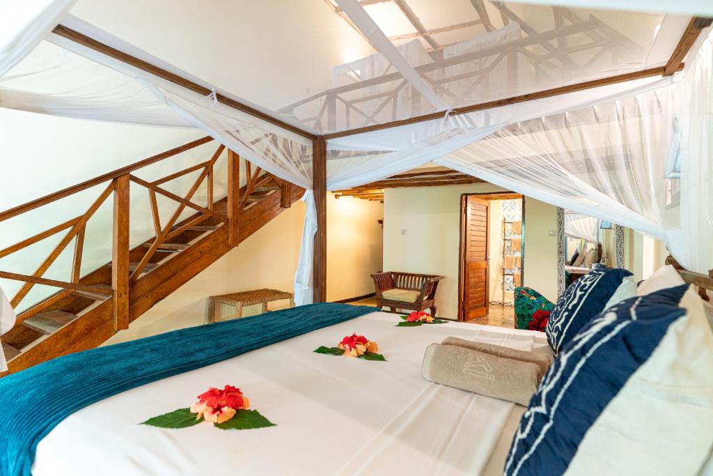 Family Room With Ocean View 3