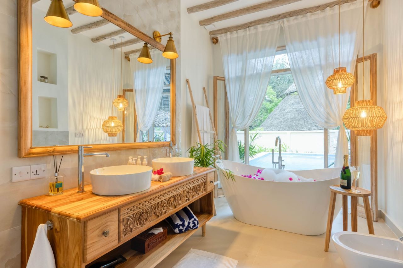 Luxury Garden Villa with Pool 4