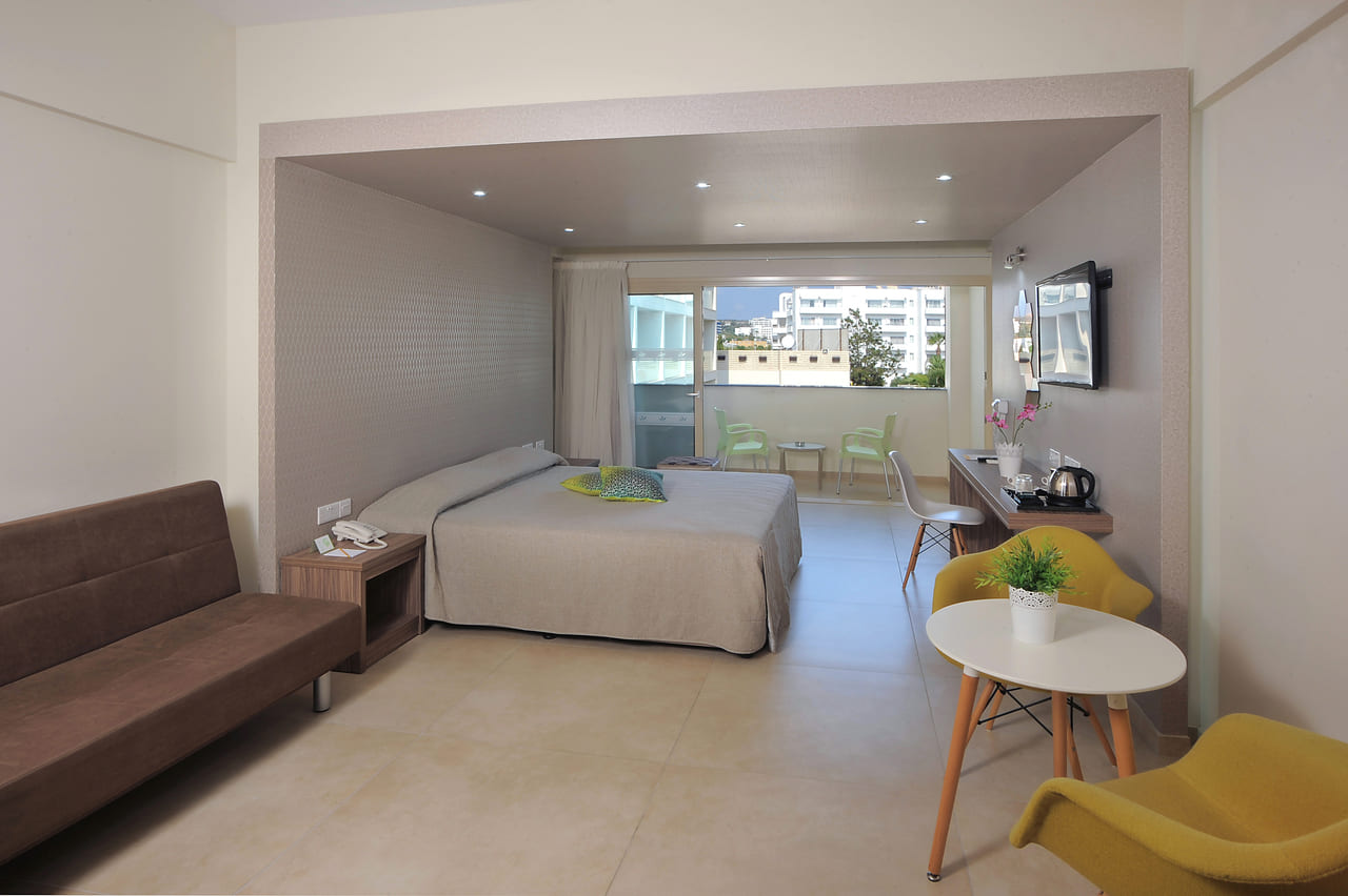 Luxury Superior Room 1