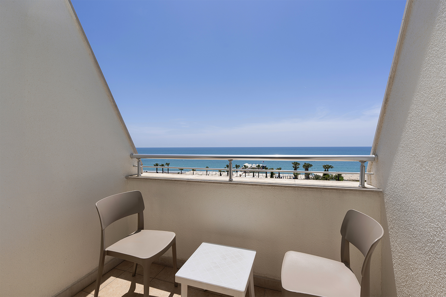 Standard Room Roh Sea View 2