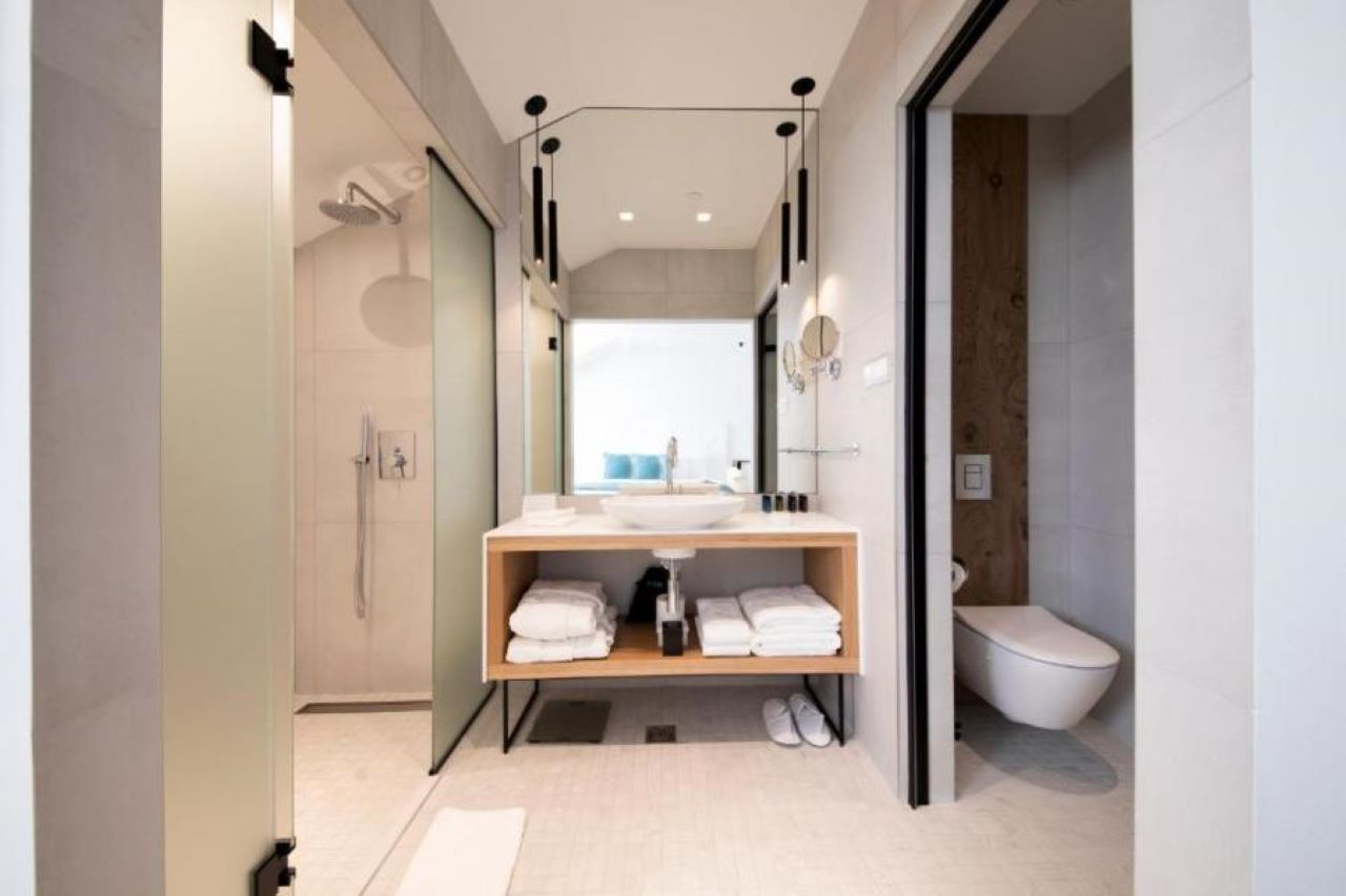 Executive Suite Historical Building 3