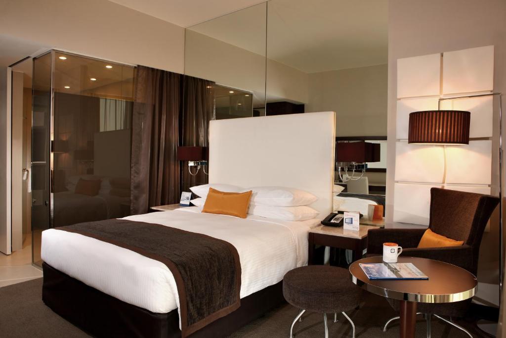 Pool View Room - Queen Bed 2