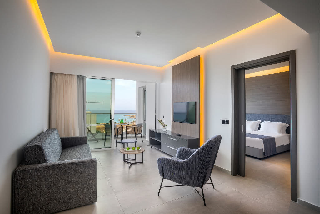 Deluxe Elite Suite Side Sea View 1