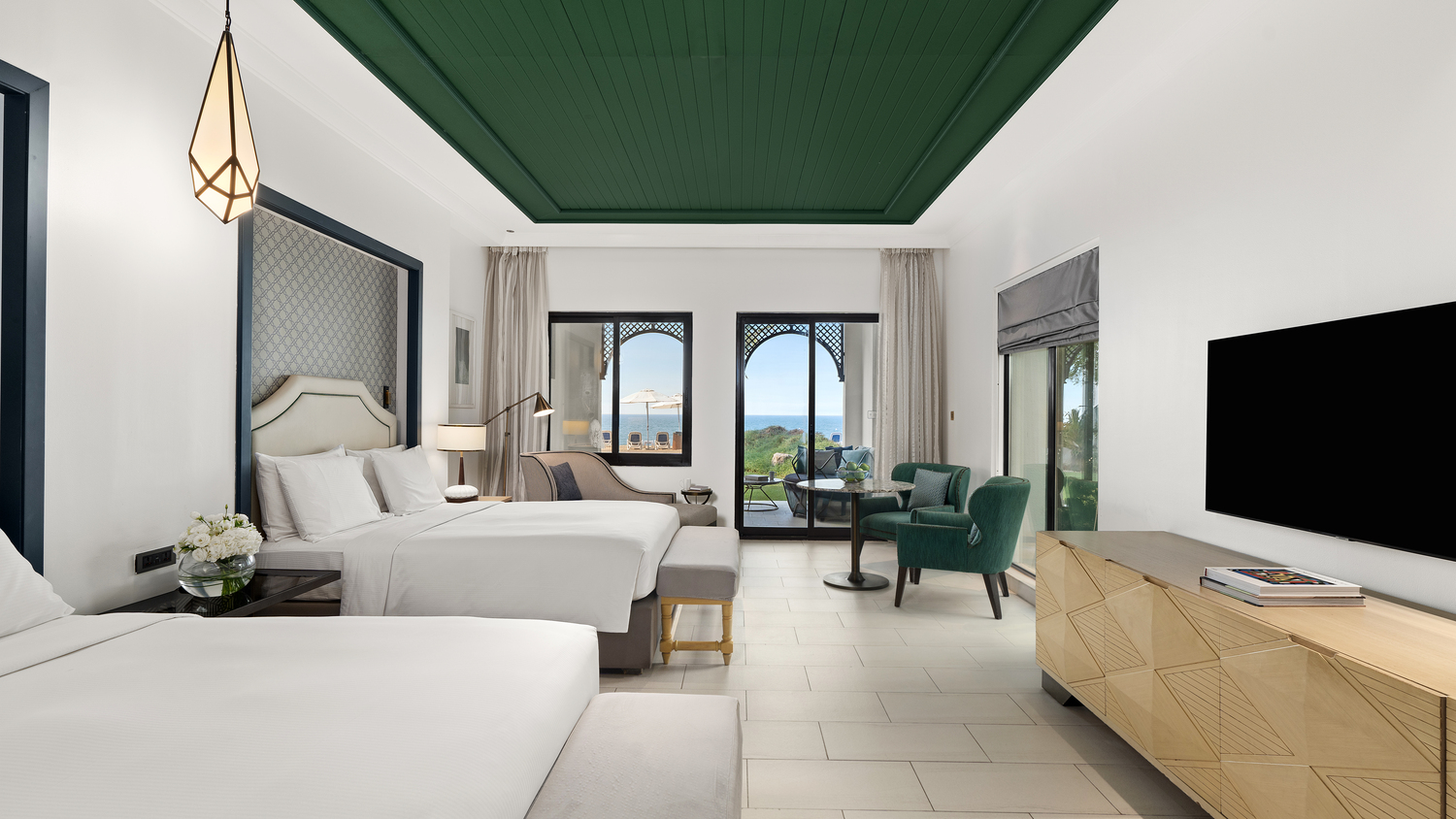 Family Room Beach Access 2