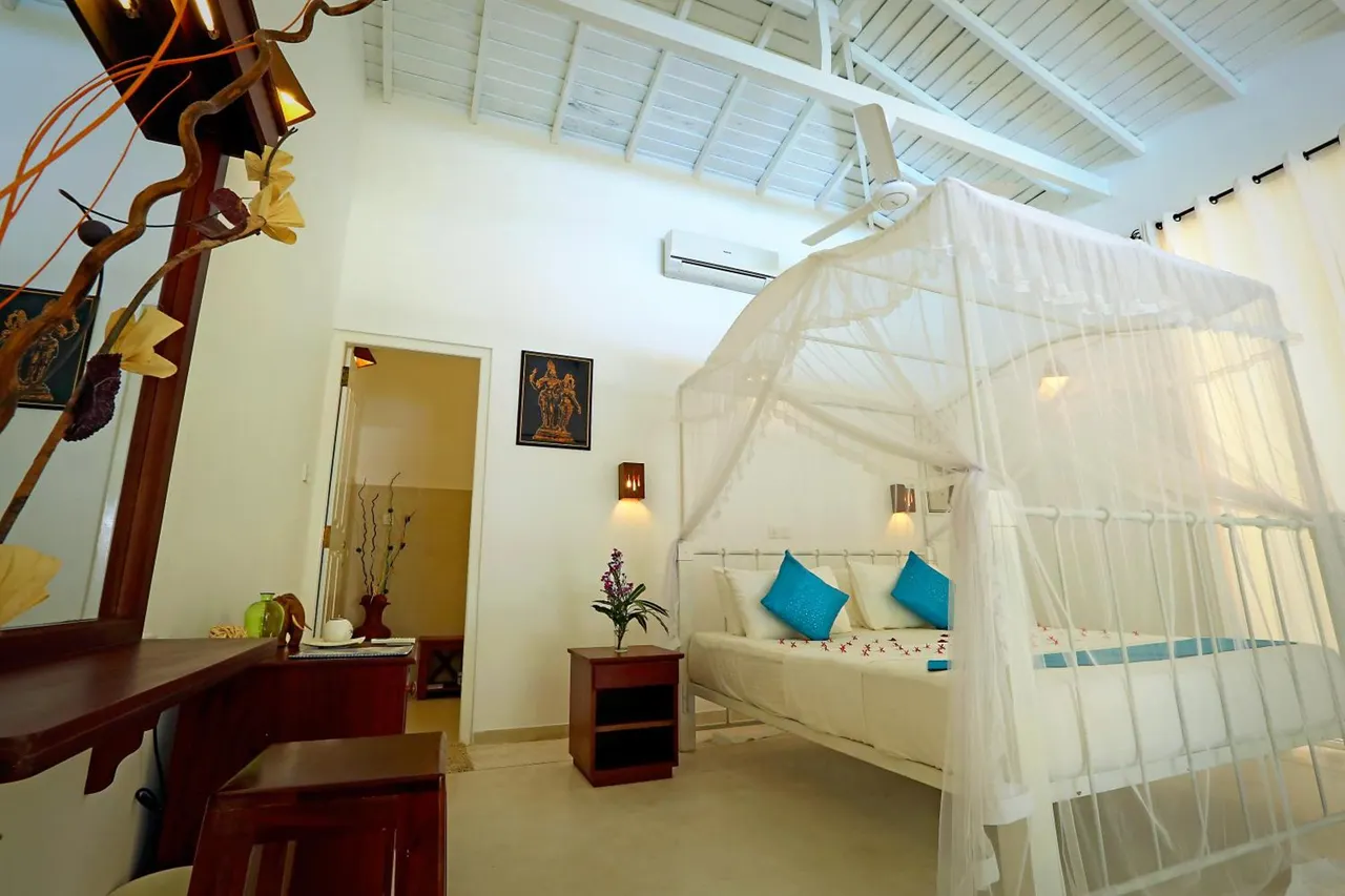 Deluxe Room 4