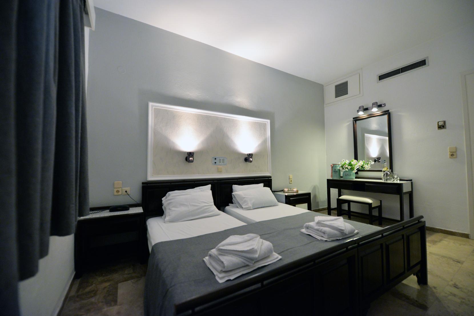 Twin Room 3