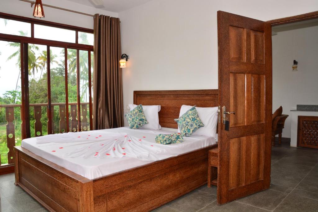 Executive Suite 2