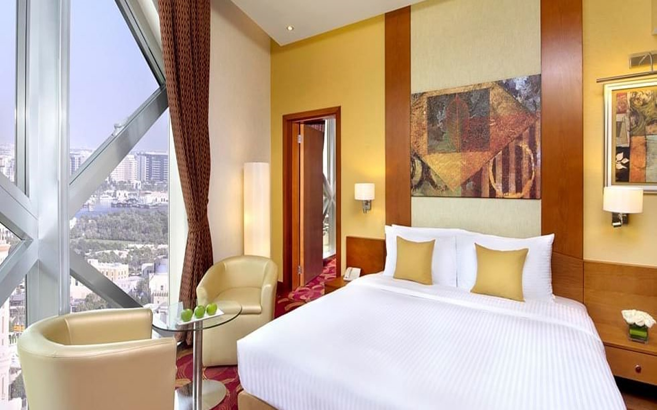 Deluxe Room 4