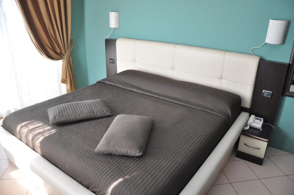 Standard Room 4
