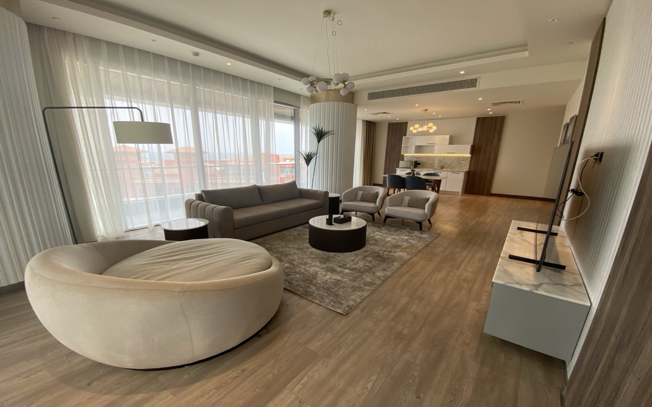 Deluxe Suite Park View 3