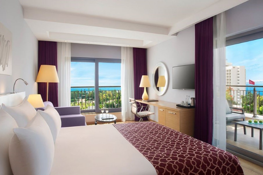 V Casual Suite Sea View With Balcony 1