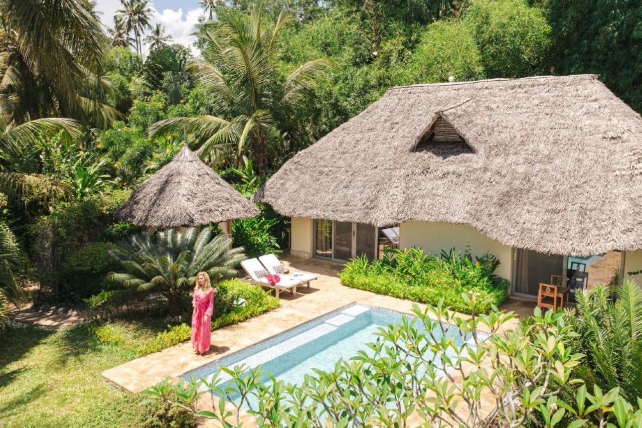 Ocean Front Villa With Pool 1