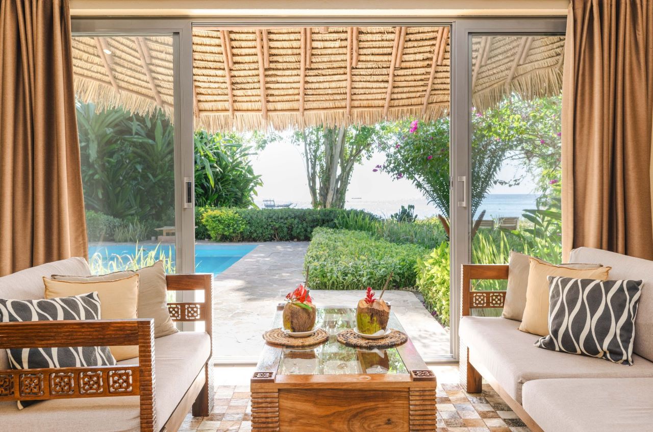 Ocean Front Villa With Pool 2
