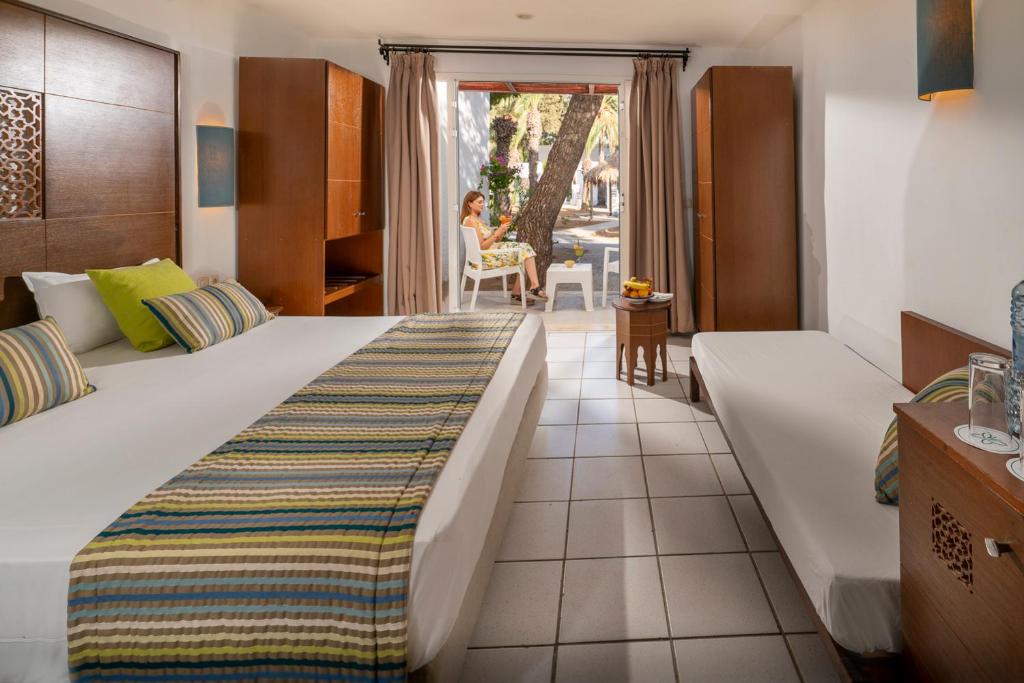 Bungalow Room 1