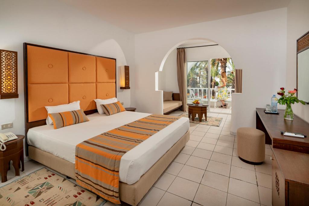 Bungalow Room 3