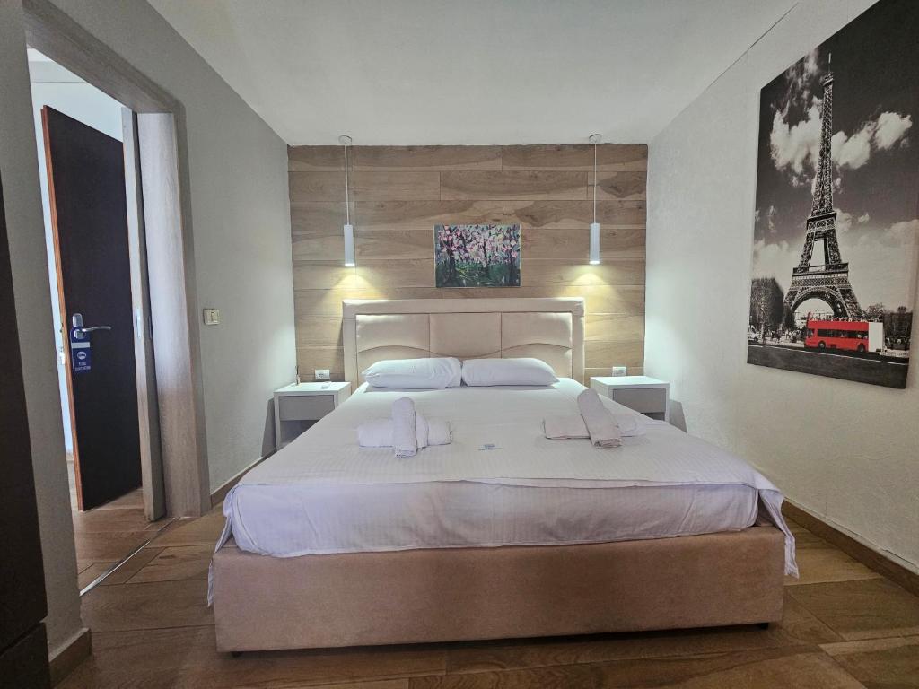 Quadriple Standard Room 4