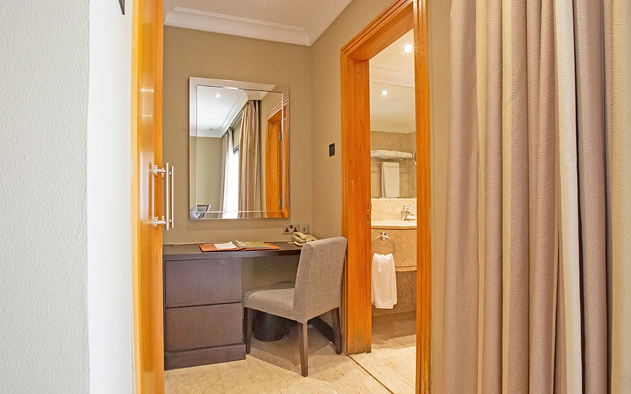 Executive Suite 2