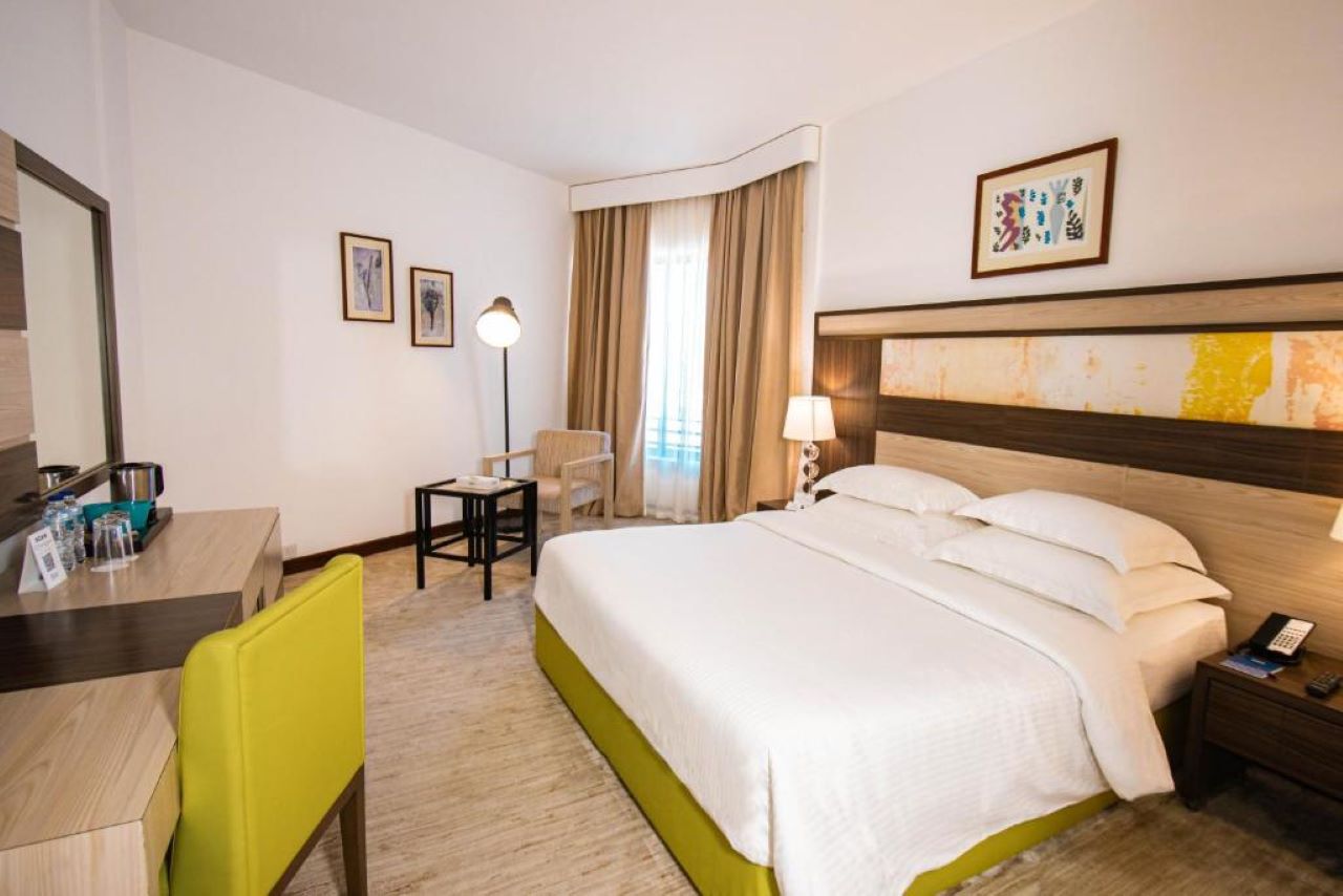 Deluxe Room 2