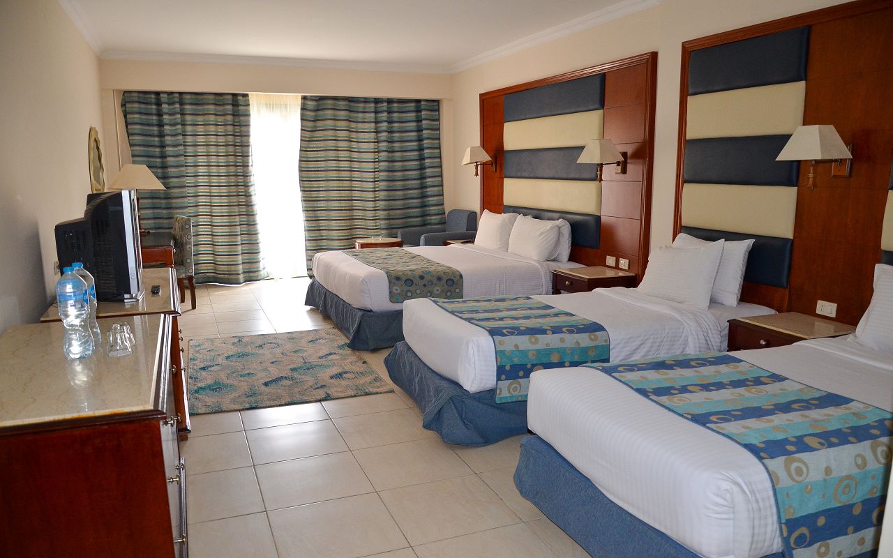 Family Pool & Garden View Room 2