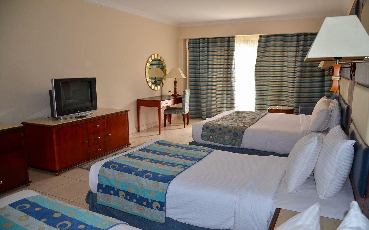 Family Pool & Garden View Room 1