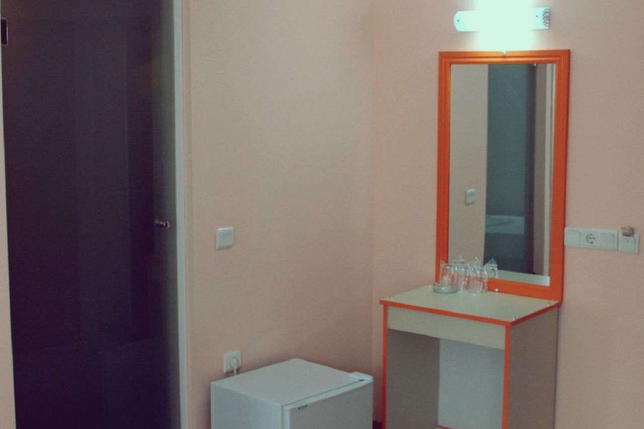 Standard Room 4