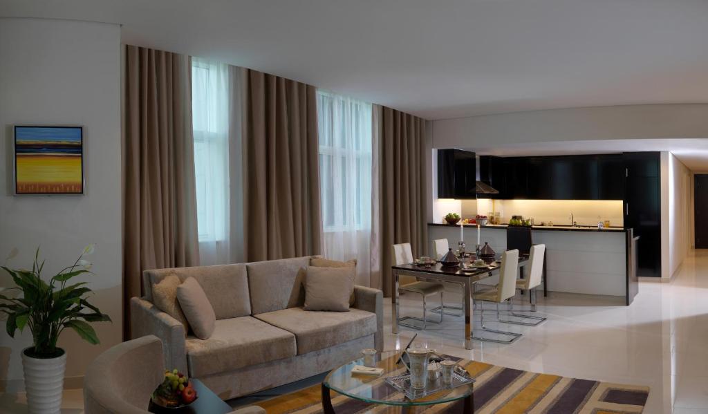 One Bedroom Suite 4