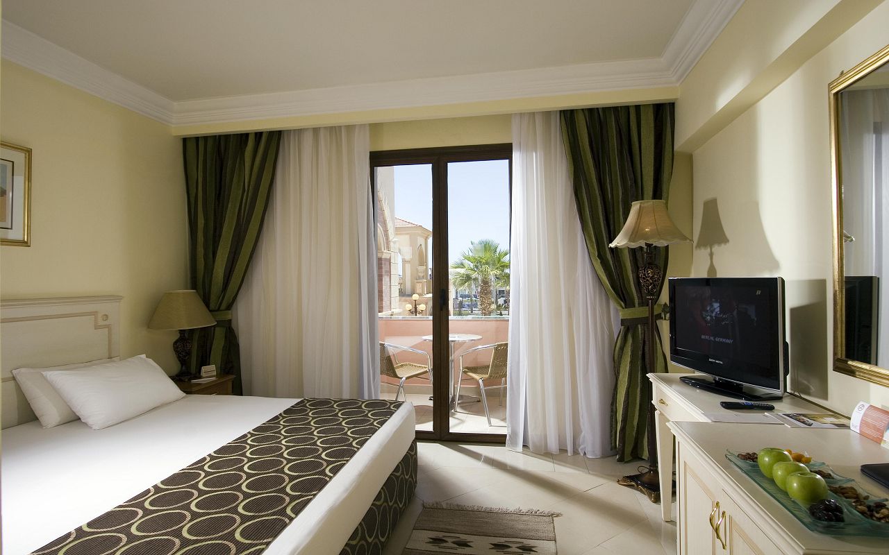 Family Room 3