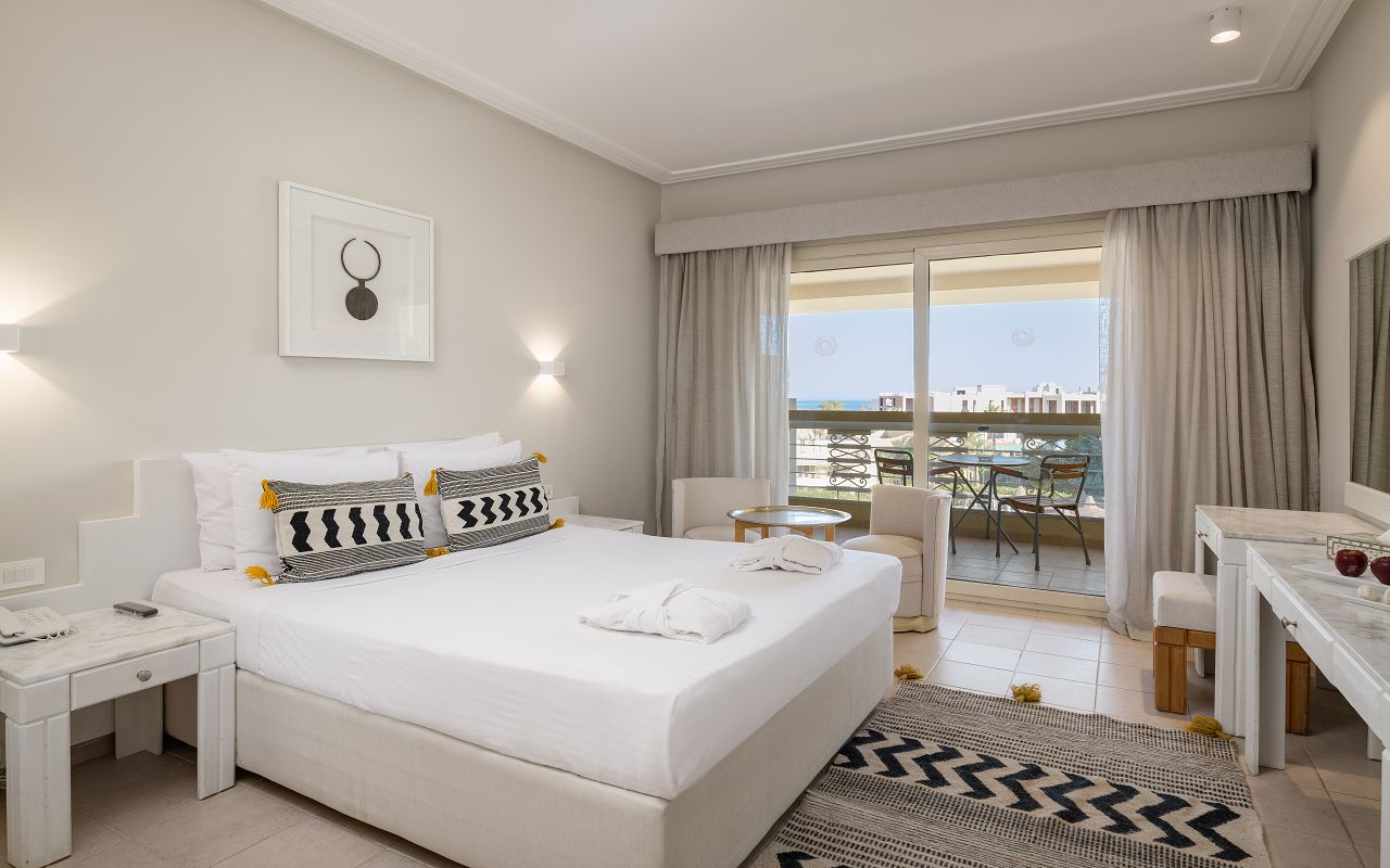 Superior Room Pool Or Sea View 1