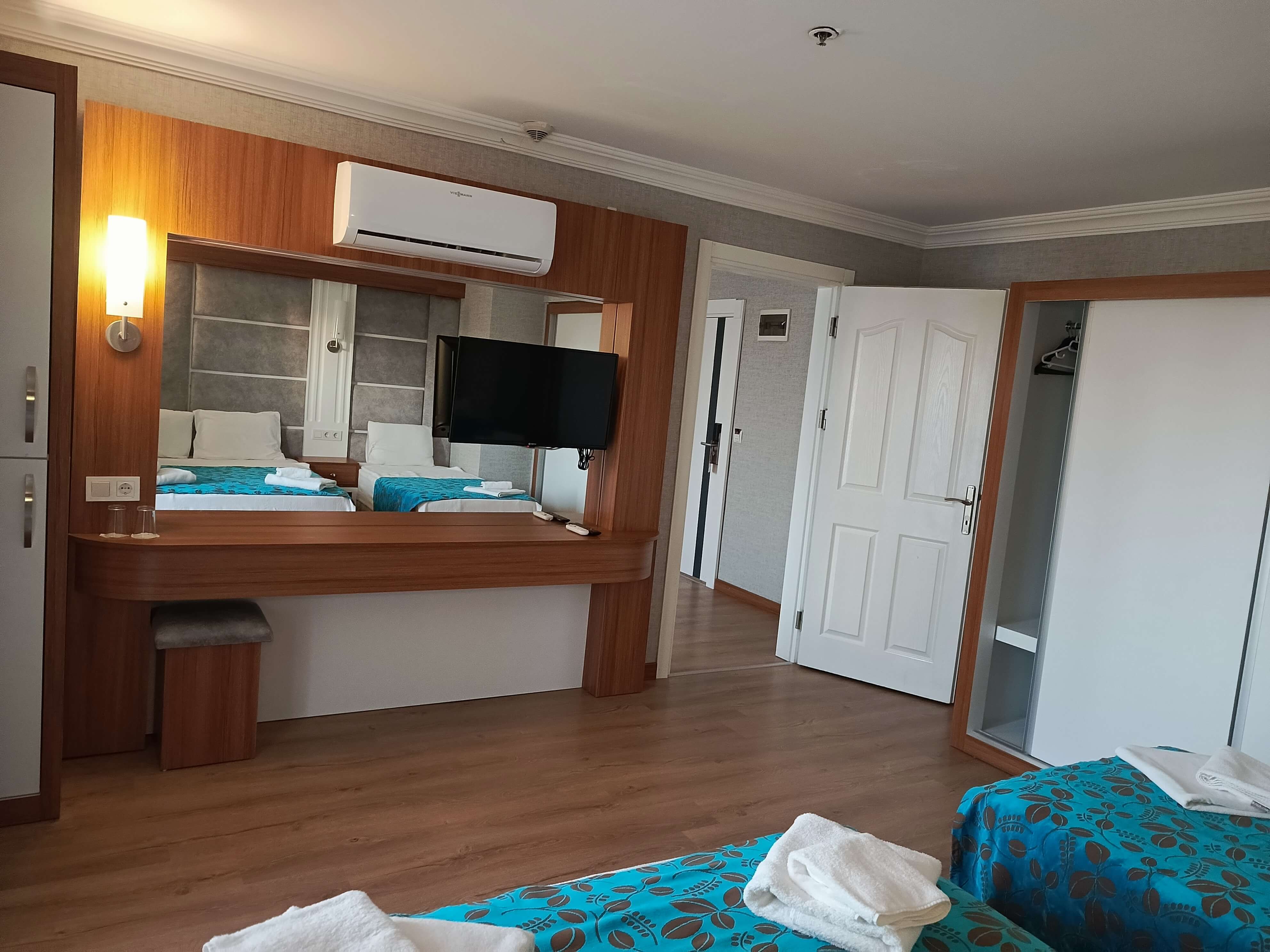 Family Room 1