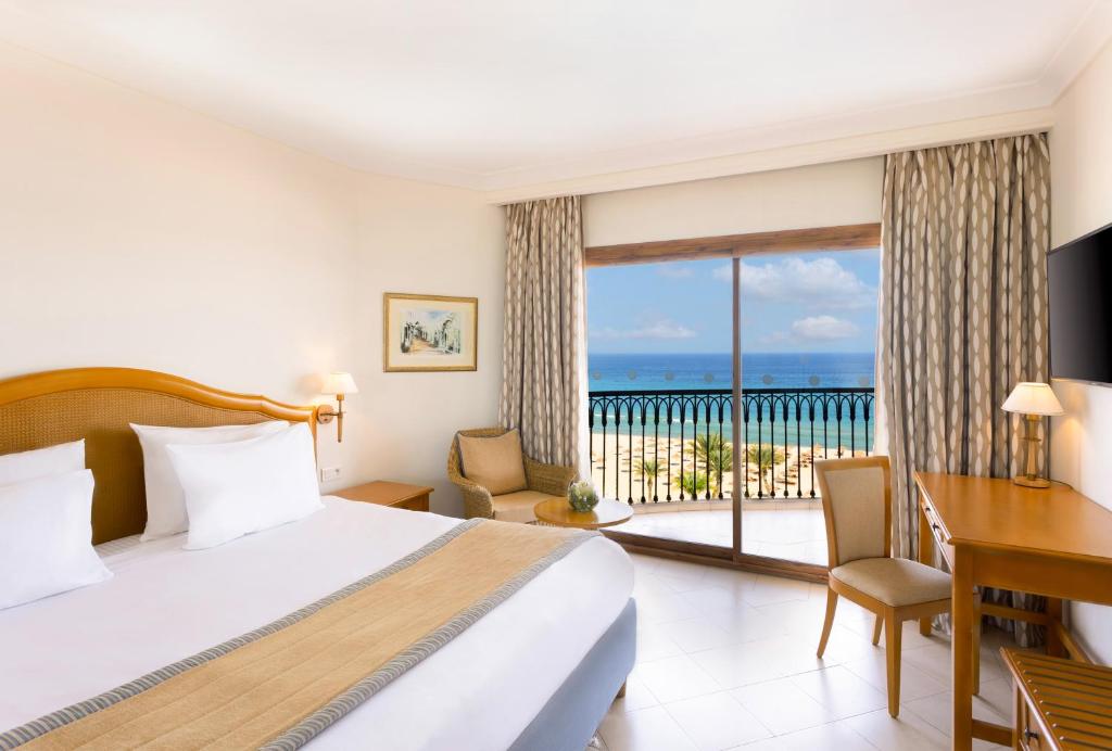 Classic Room Sea & Pool View 2