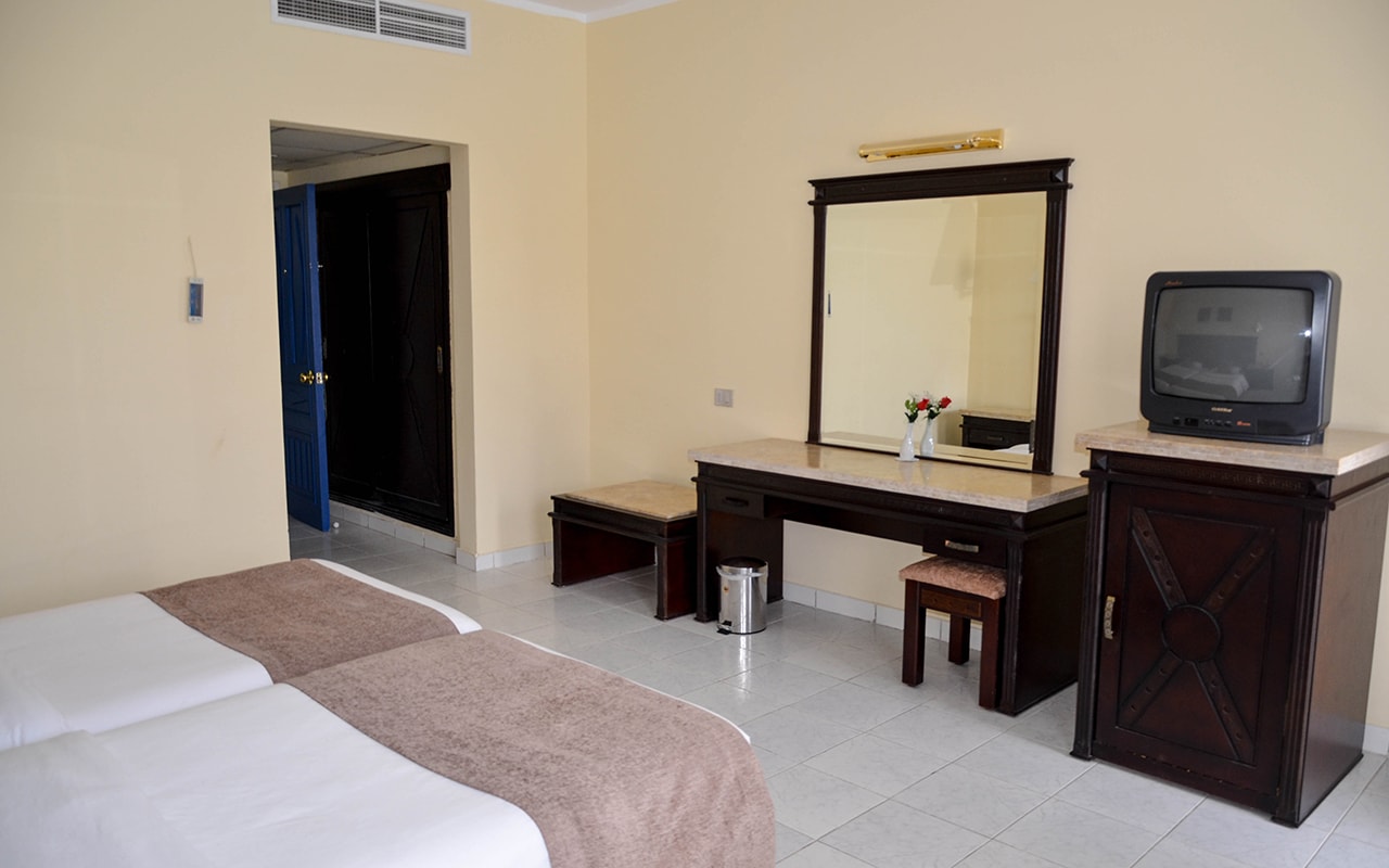 Pool View Room 2