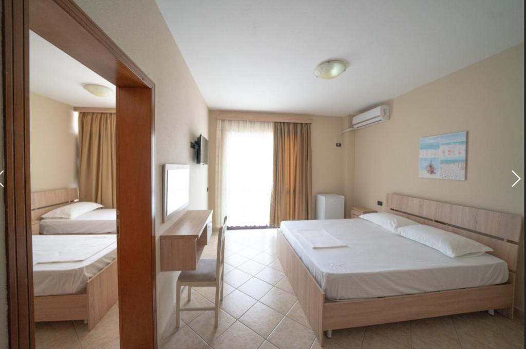 Apartment Room 2