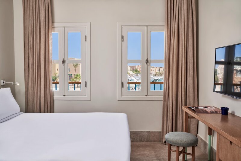 Marina Room 2