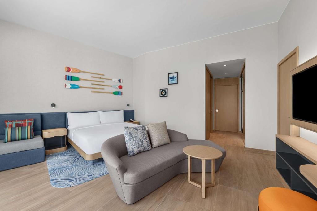 King Family Breeze Room 3