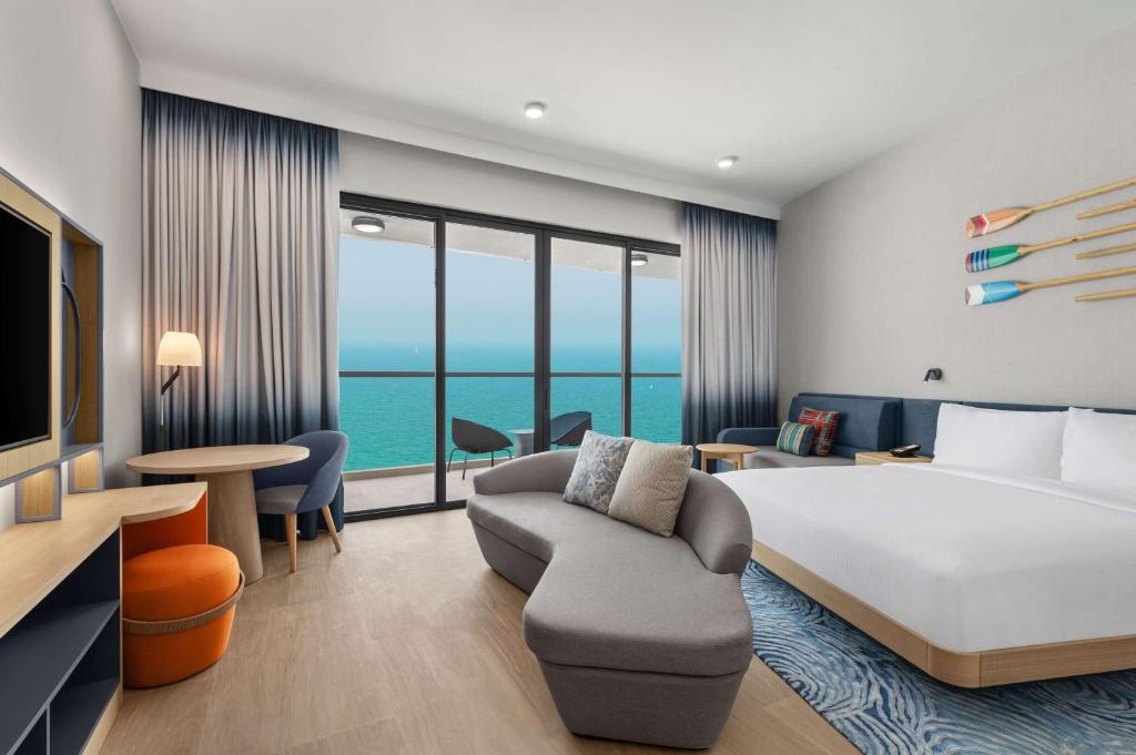 King Family Breeze Room 4