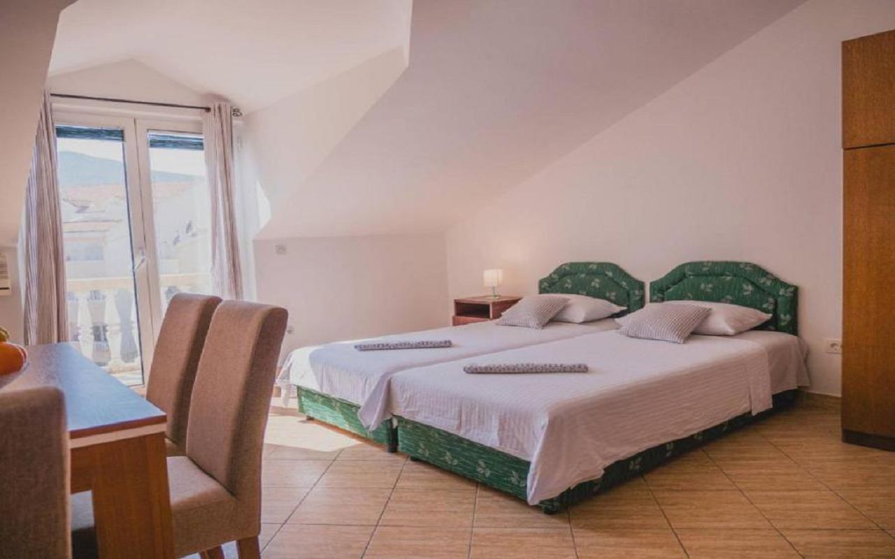One-bedroom apartment 1