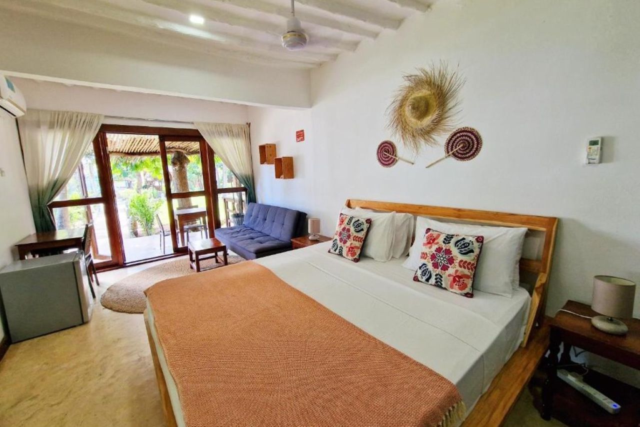 Standard Garden Room 1