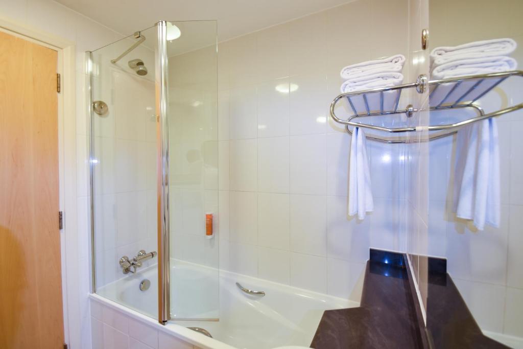 Twin Room 2