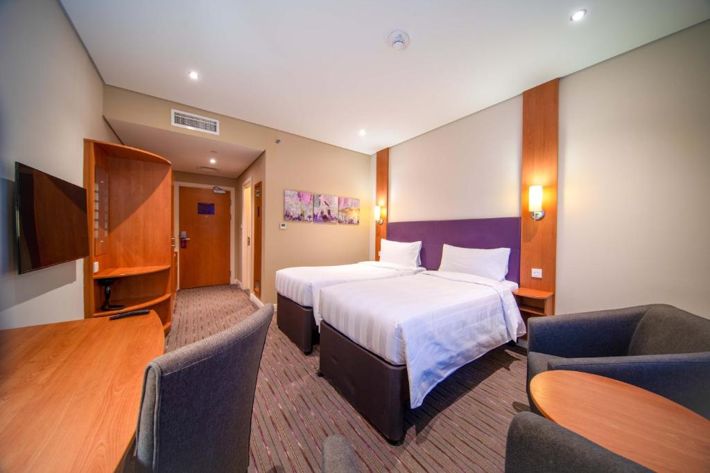 Twin Room 3