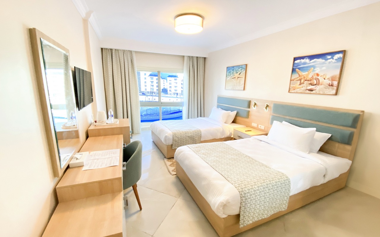 Azur Suite One Bedroom 2