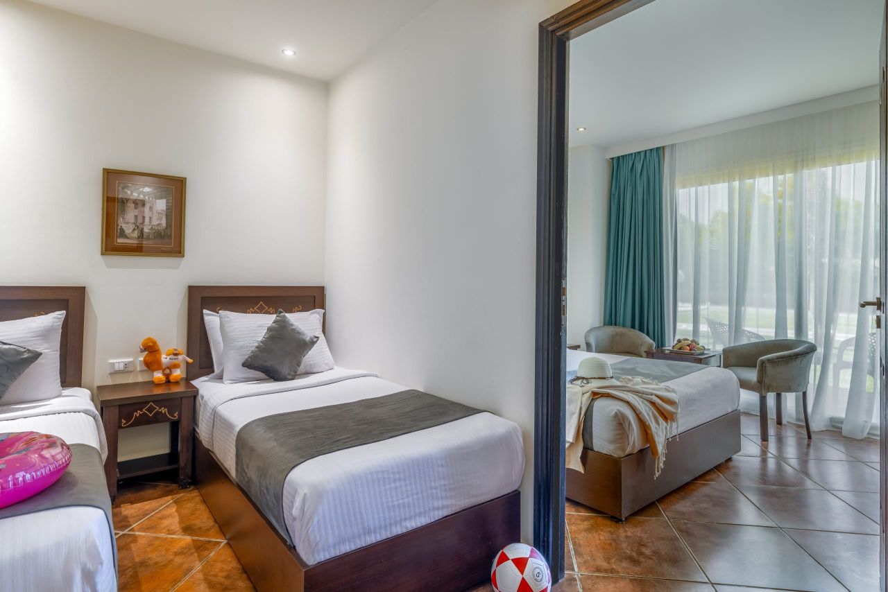Grand Room 2