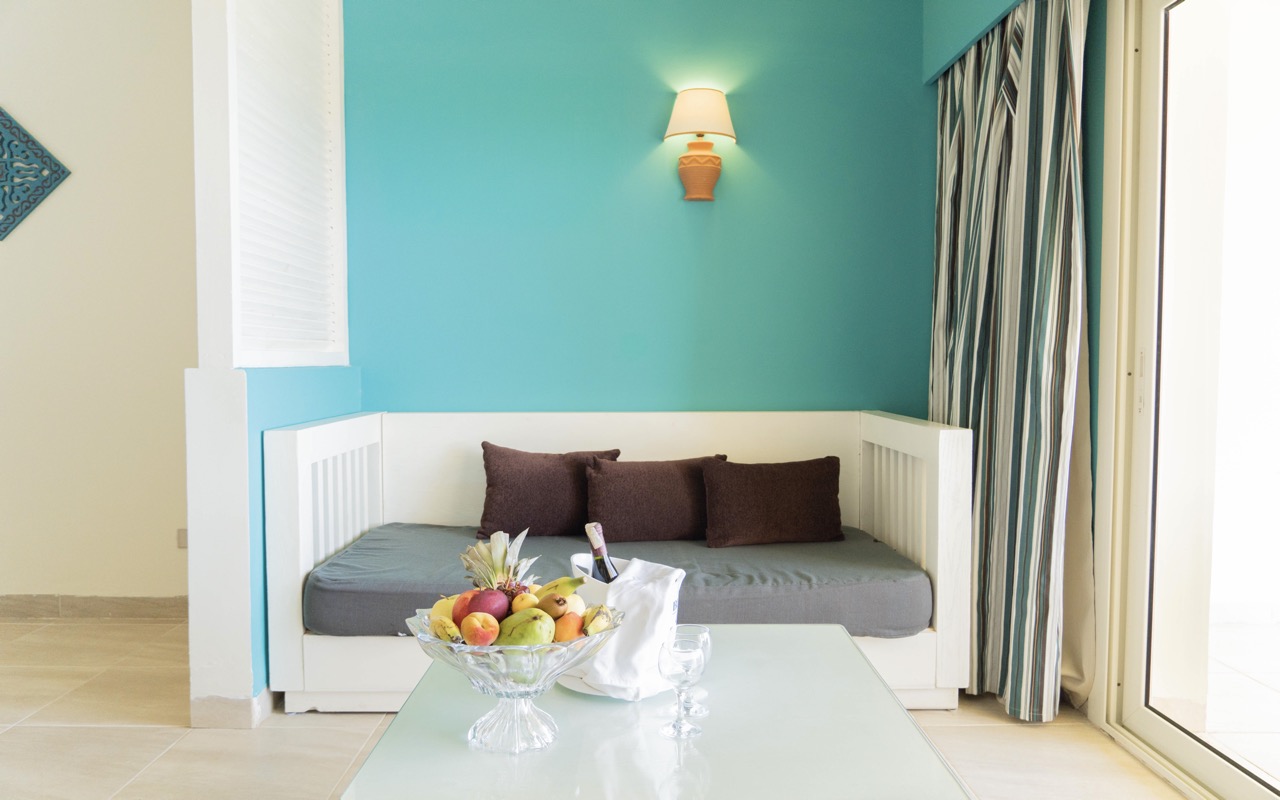 Deluxe Beach Front 1